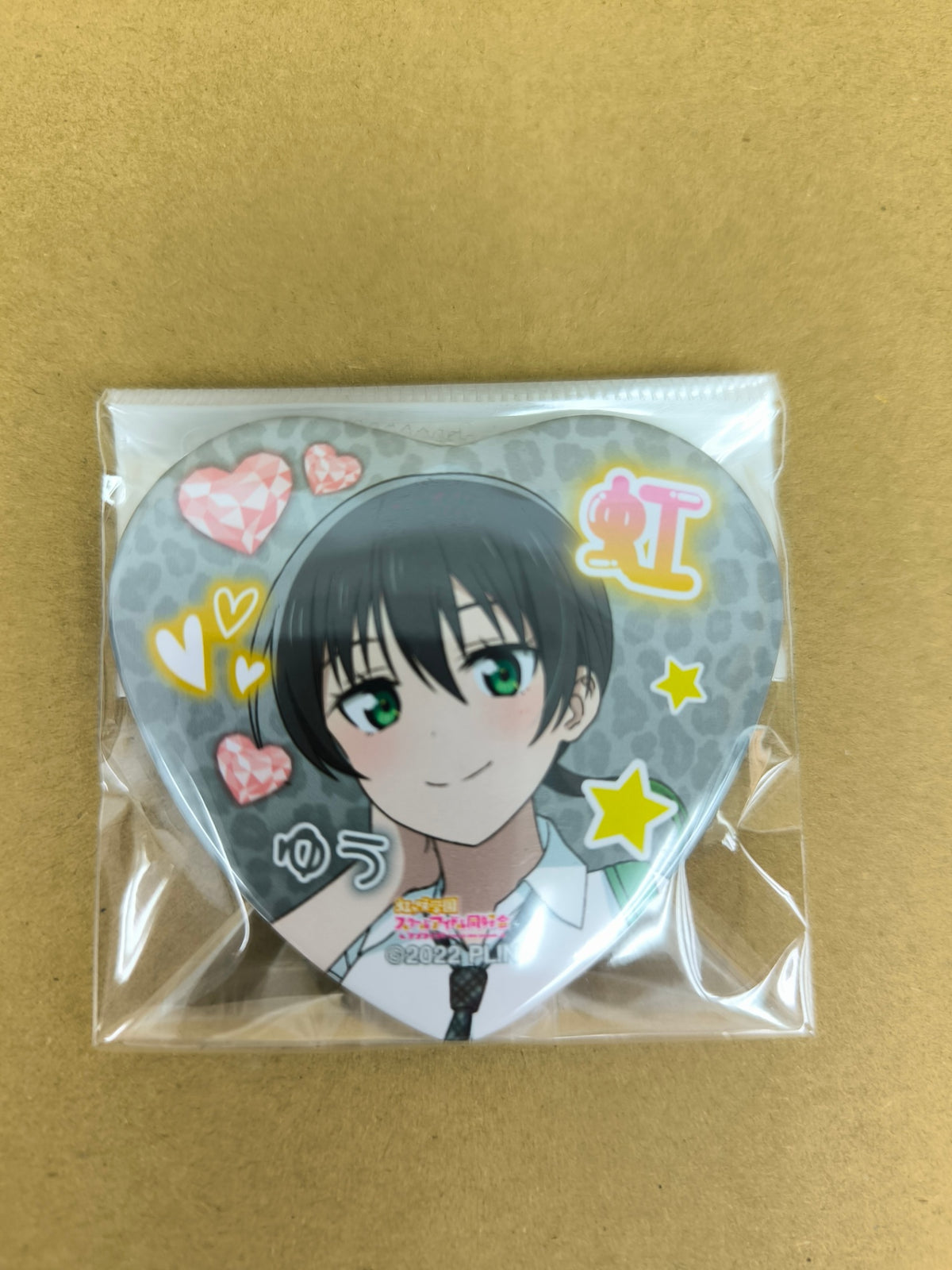 ラブライブ！ 虹ヶ咲学園スクールアイドル同好会 缶バッジ ハート型缶バッジ マルイ ギャル制服ver. 高咲侑 [ll-00300]