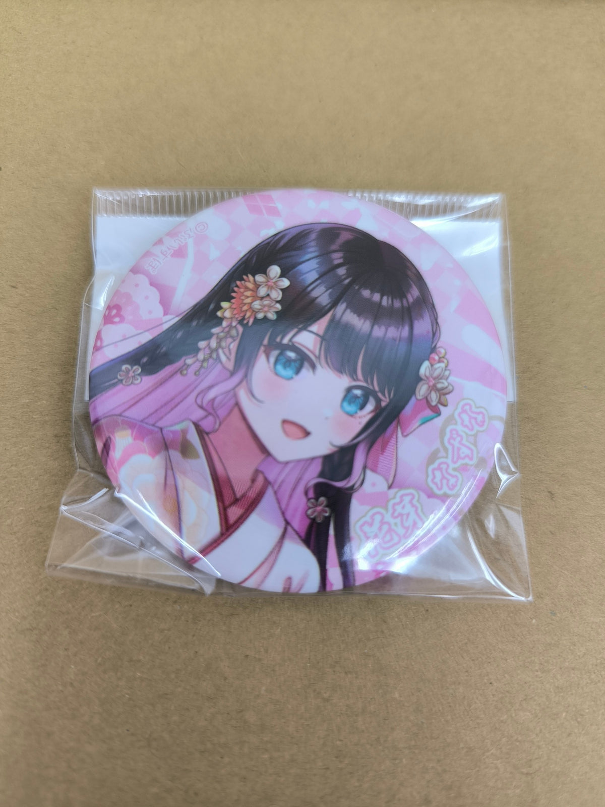 ぶいすぽっ！ 年末カウントダウン2024 ランダム缶バッジ 花芽なずな [ym-029]